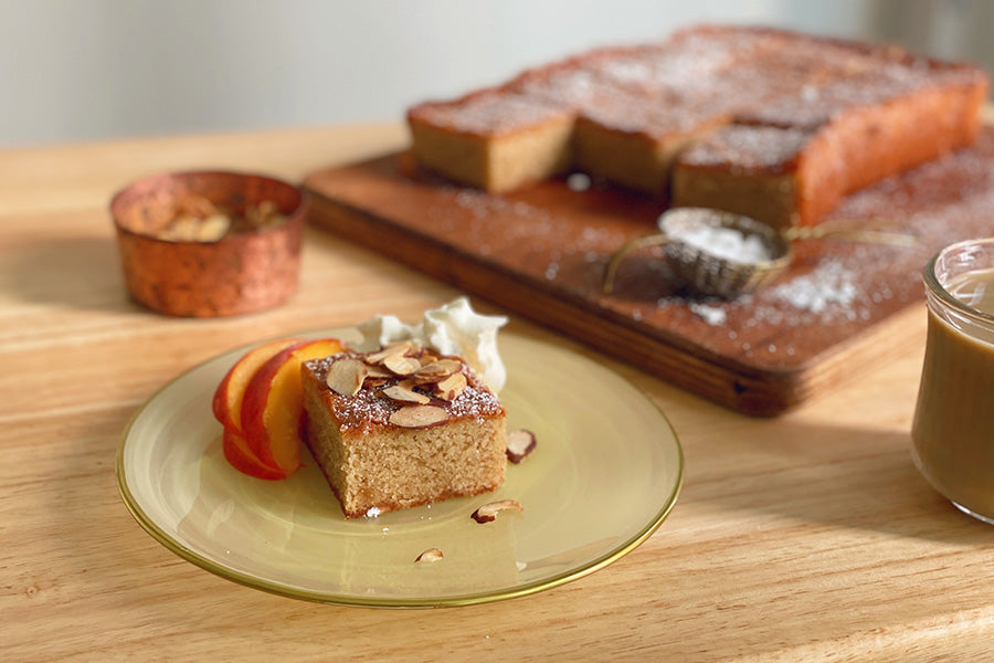 Poudre Douce Almond Cake