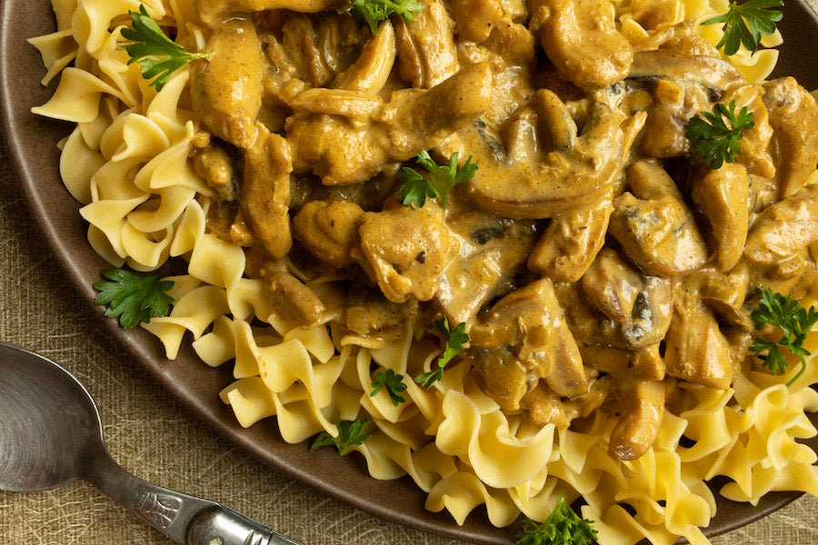 Khmeli Suneli Chicken Stroganoff