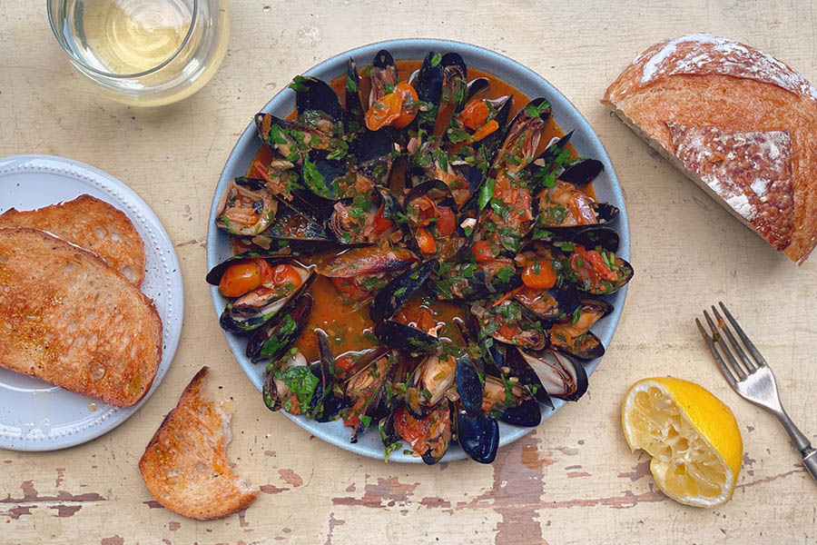 Portuguese Vinho Verde Mussels