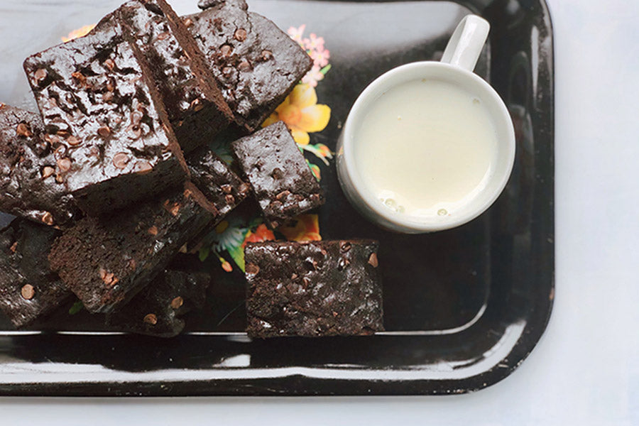 Olive Oil and Juniper Brownies